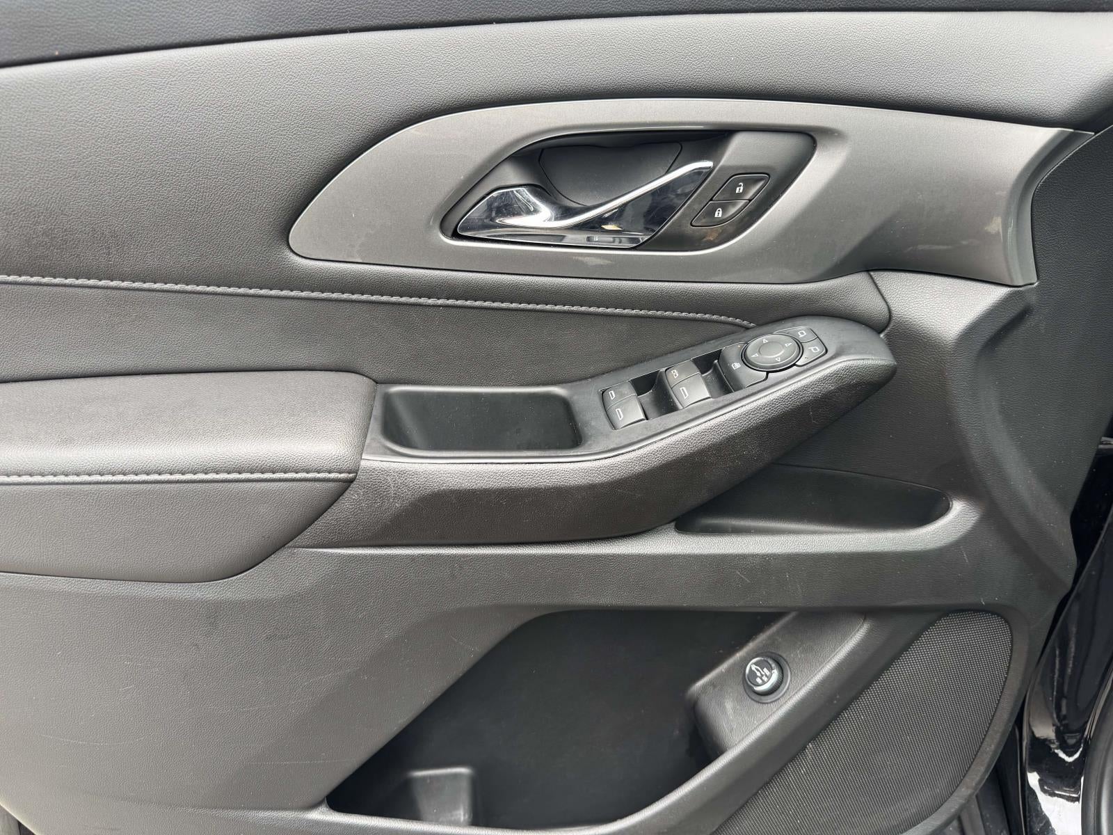 2023 Chevrolet Traverse FWD LT Cloth