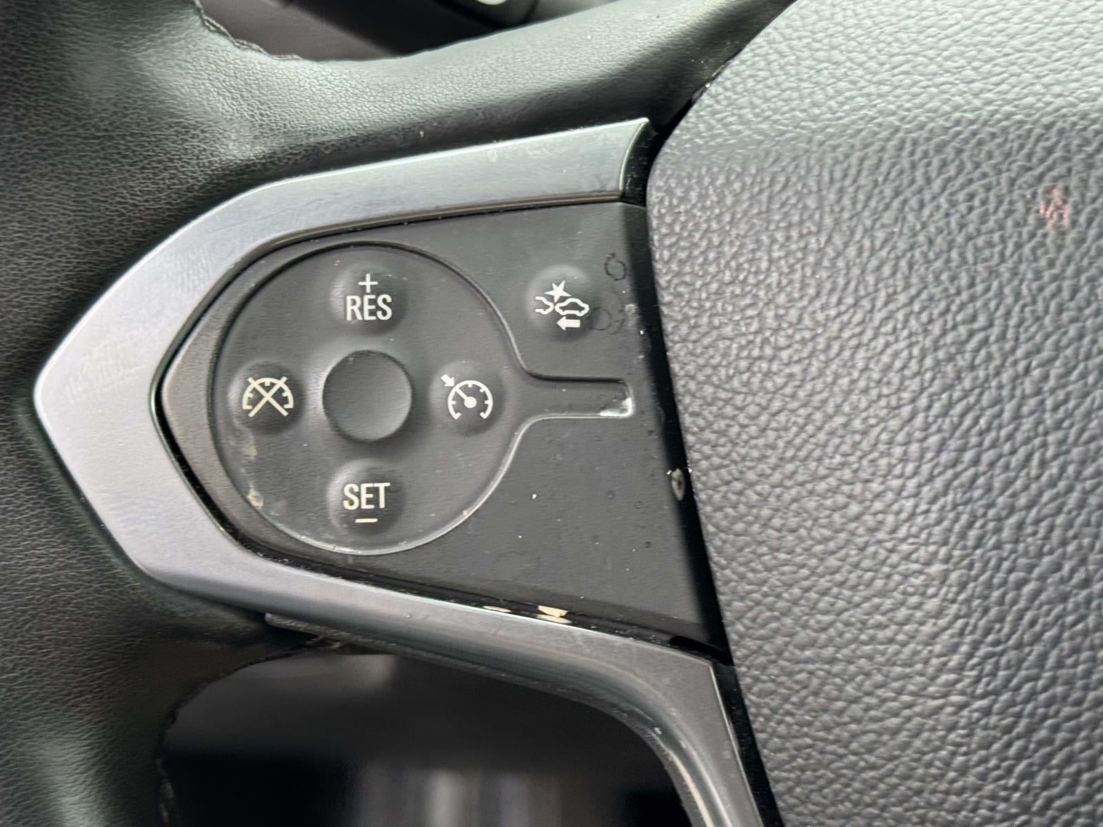 2023 Chevrolet Traverse FWD LT Cloth