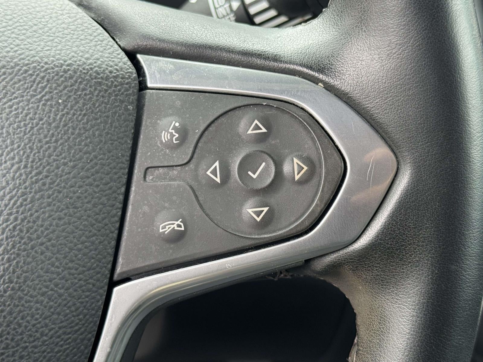 2023 Chevrolet Traverse FWD LT Cloth