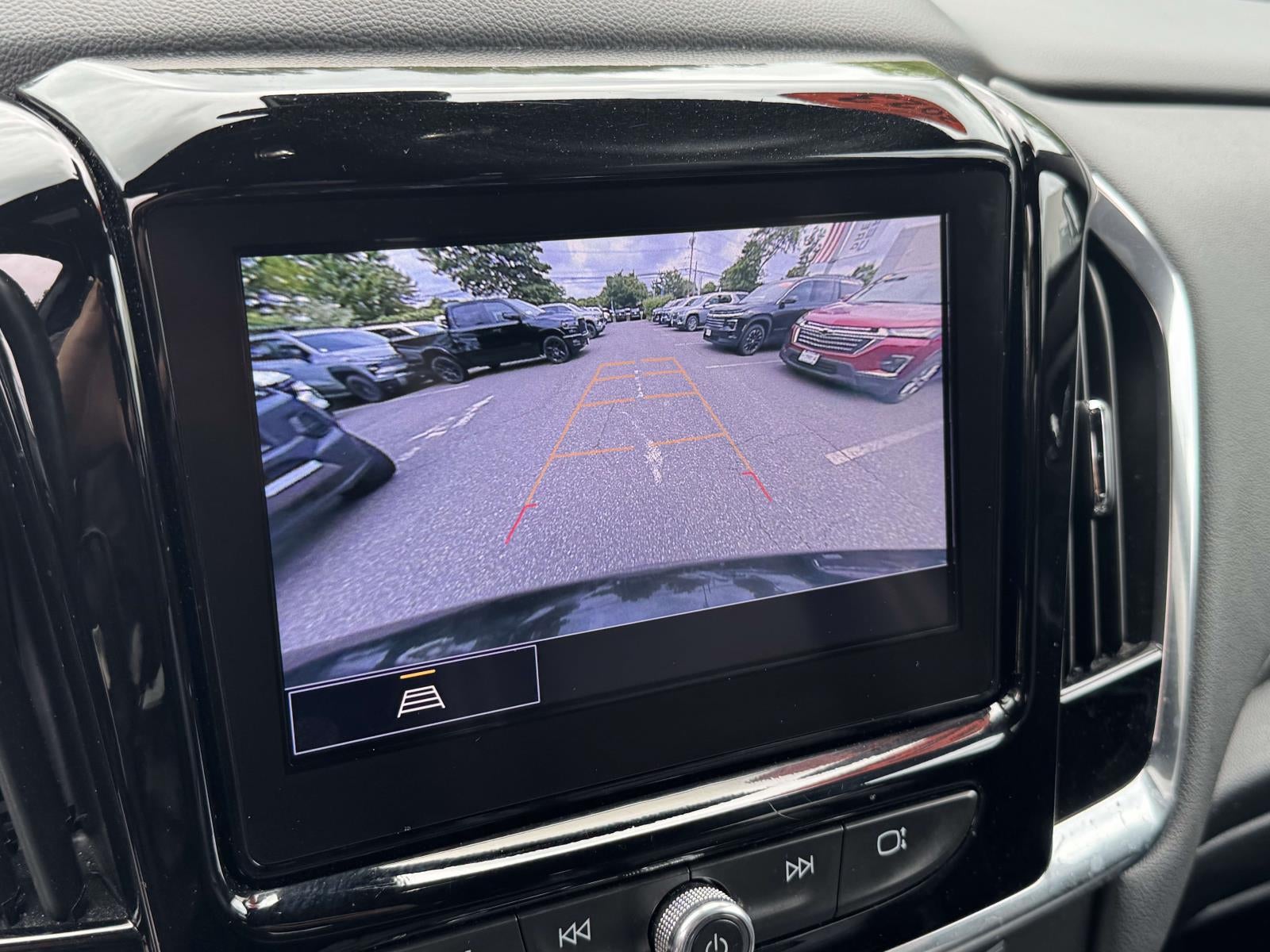 2023 Chevrolet Traverse FWD LT Cloth