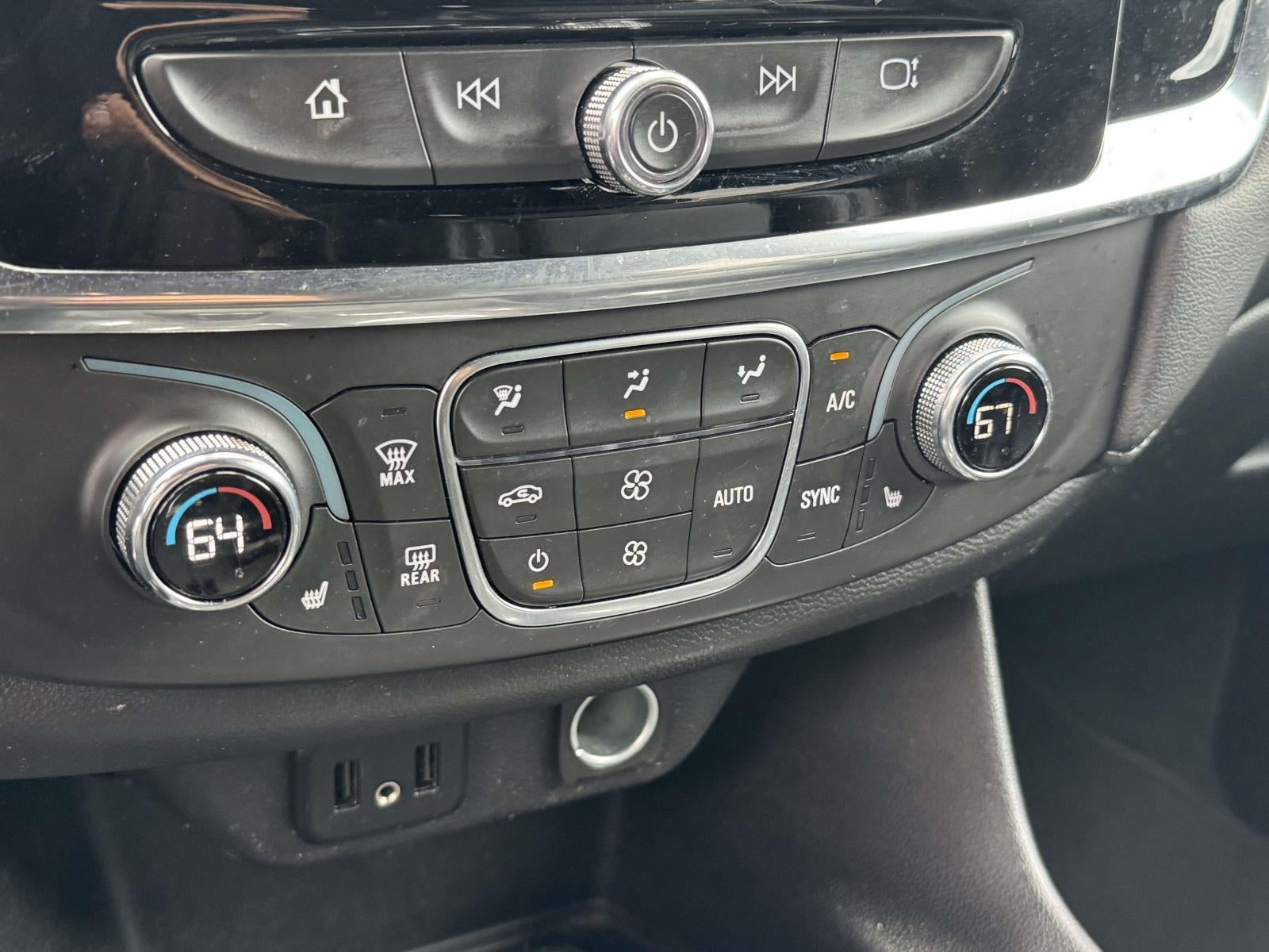 2023 Chevrolet Traverse FWD LT Cloth