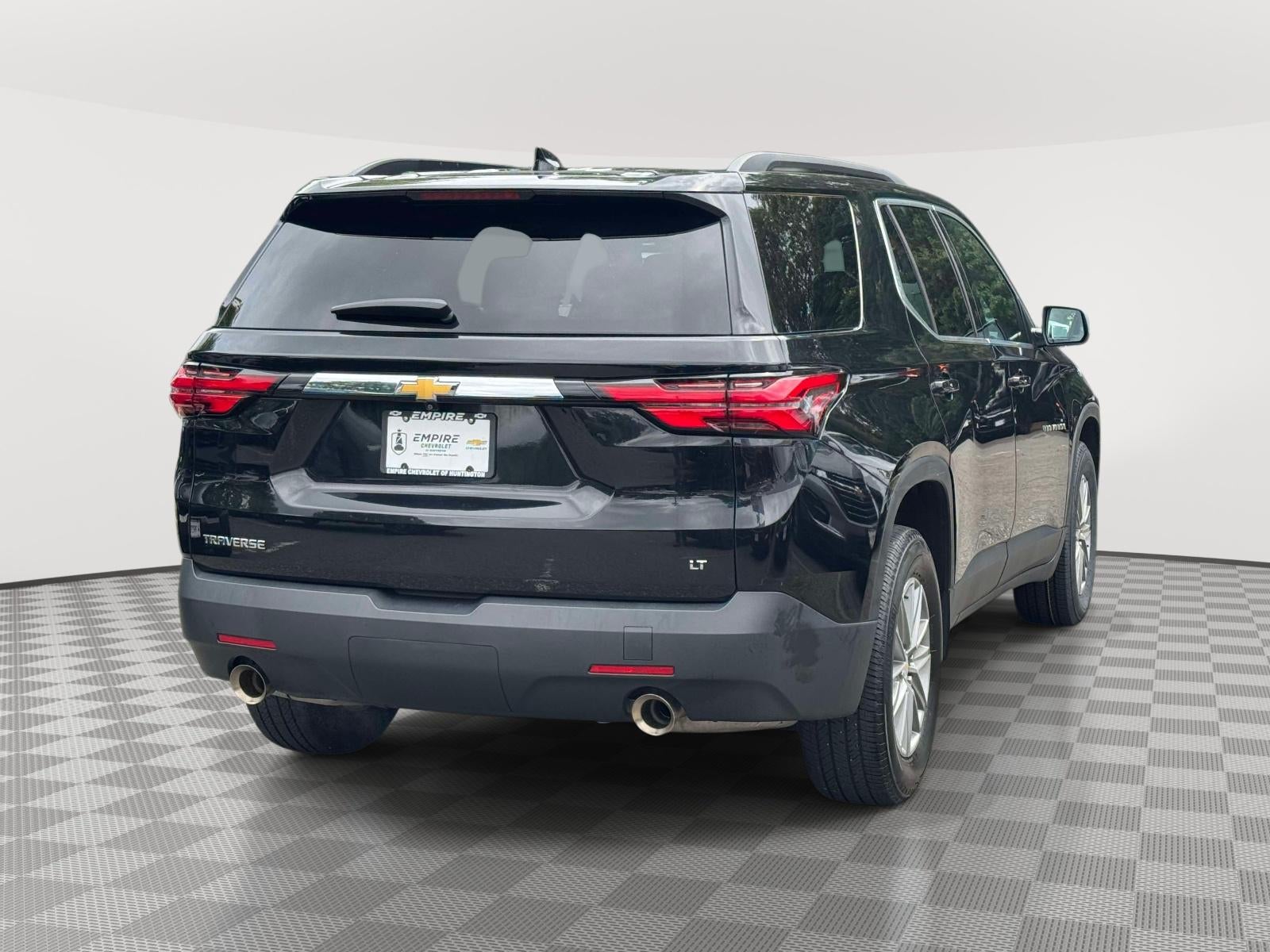 2023 Chevrolet Traverse FWD LT Cloth