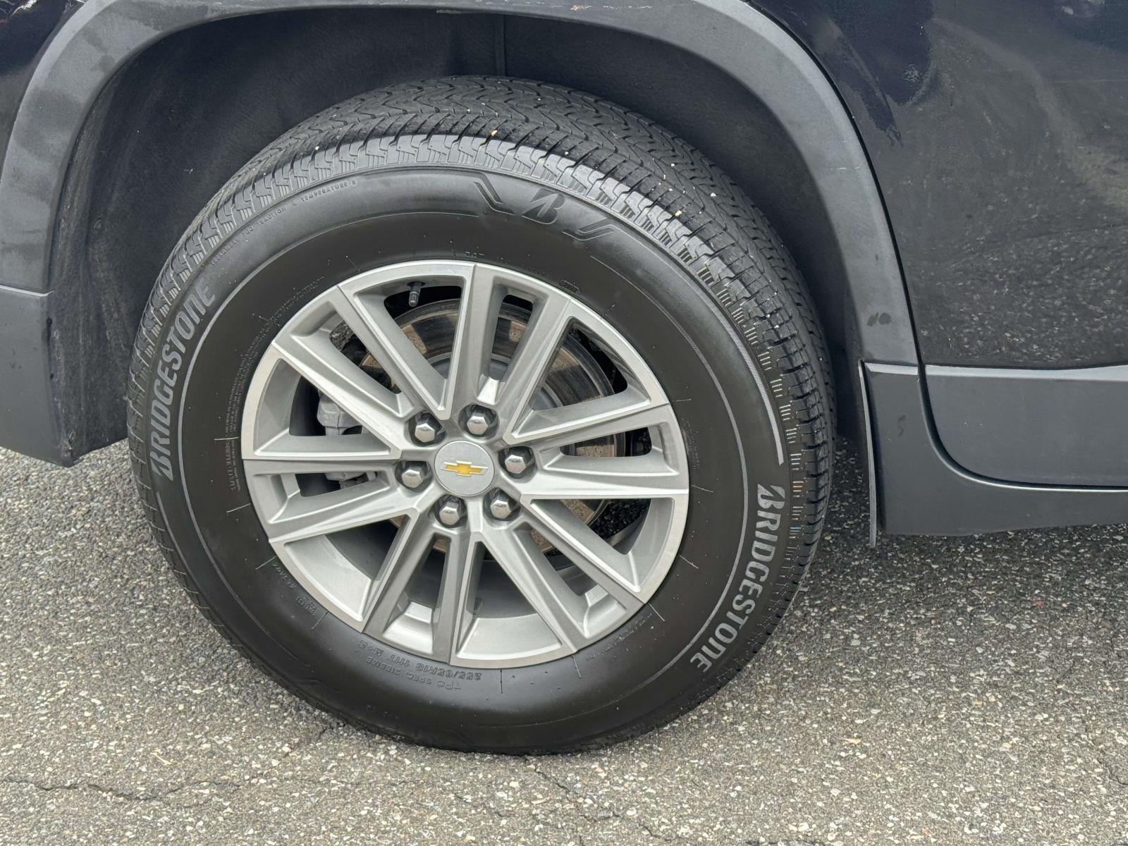 2023 Chevrolet Traverse FWD LT Cloth