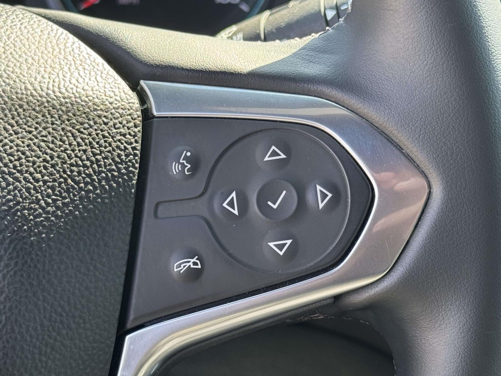 2023 Chevrolet Traverse FWD LT Cloth