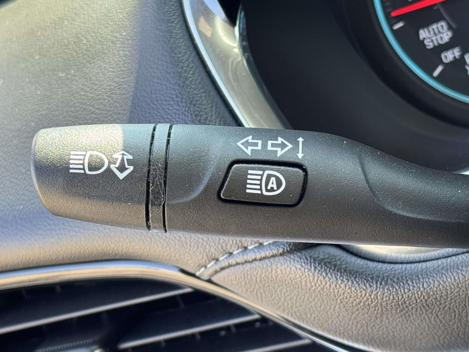 2023 Chevrolet Traverse FWD LT Cloth