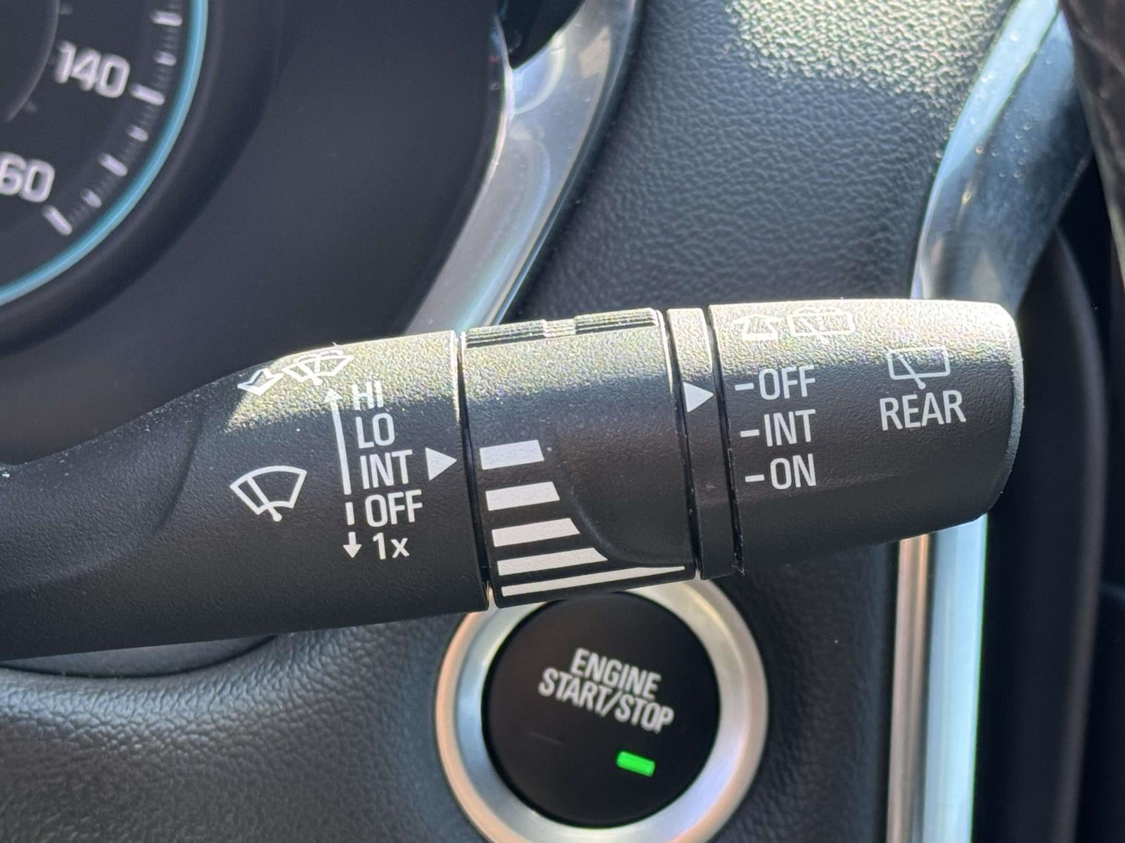 2023 Chevrolet Traverse FWD LT Cloth
