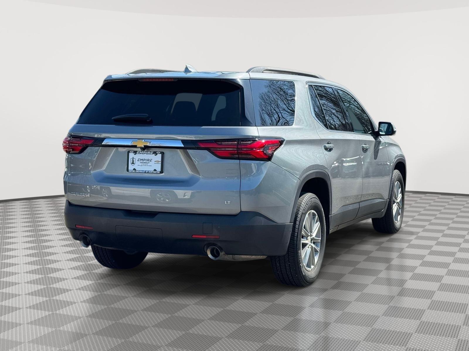 2023 Chevrolet Traverse FWD LT Cloth