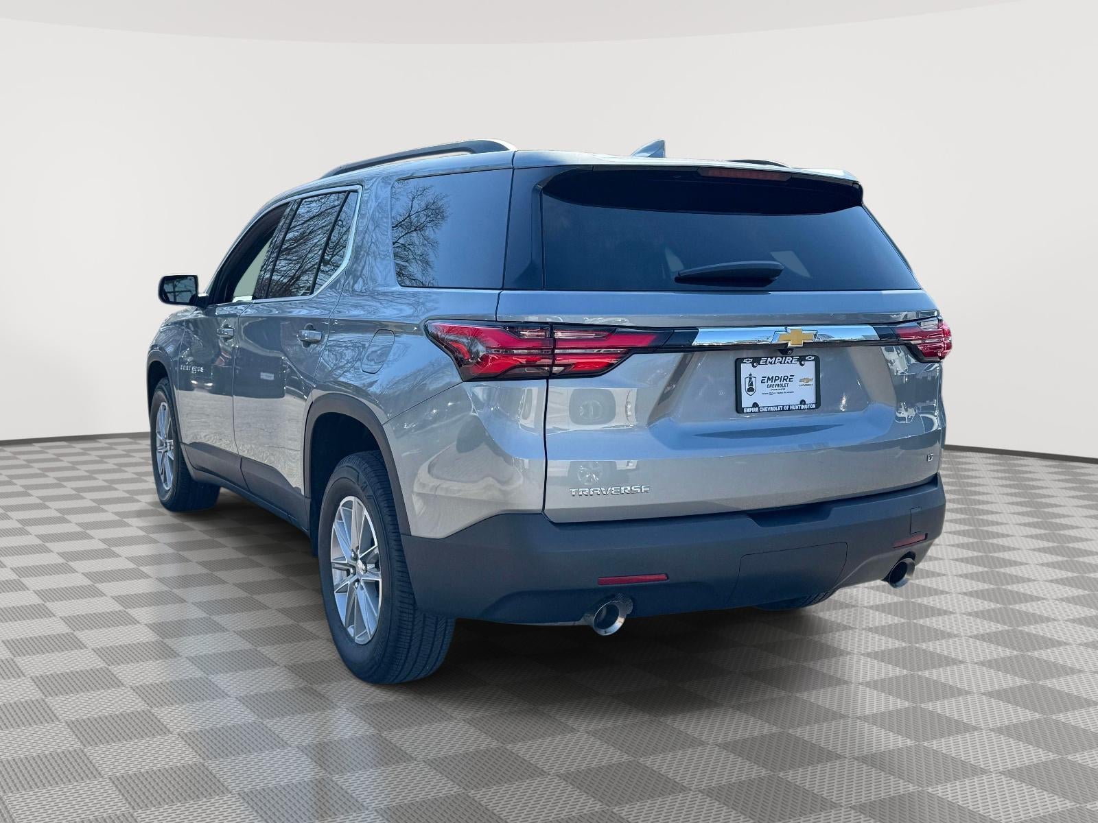 2023 Chevrolet Traverse FWD LT Cloth