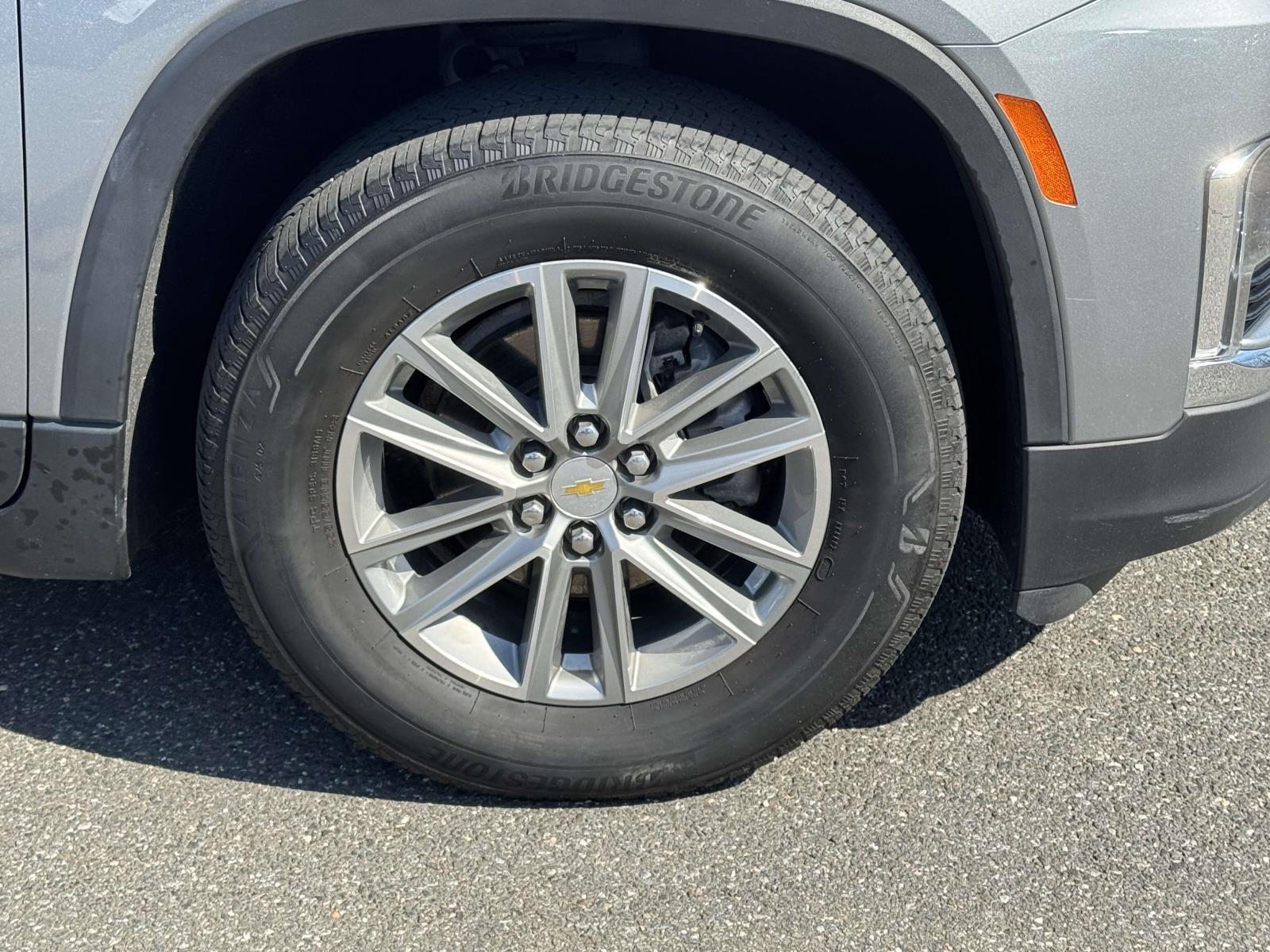 2023 Chevrolet Traverse FWD LT Cloth