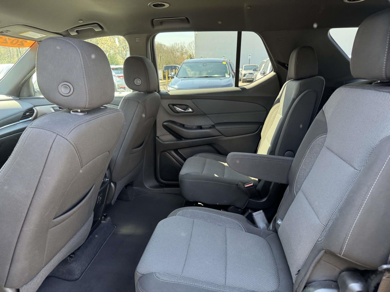 2023 Chevrolet Traverse FWD LT Cloth