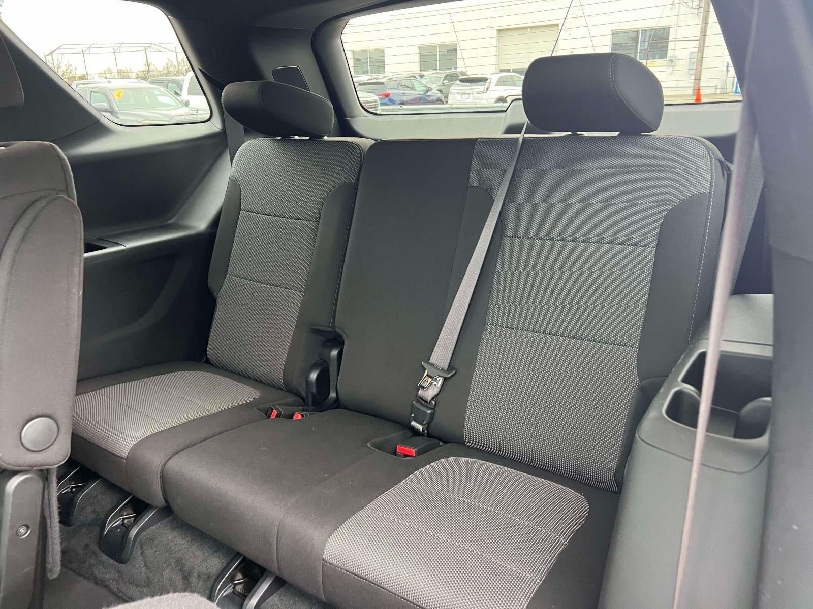 2023 Chevrolet Traverse FWD LT Cloth