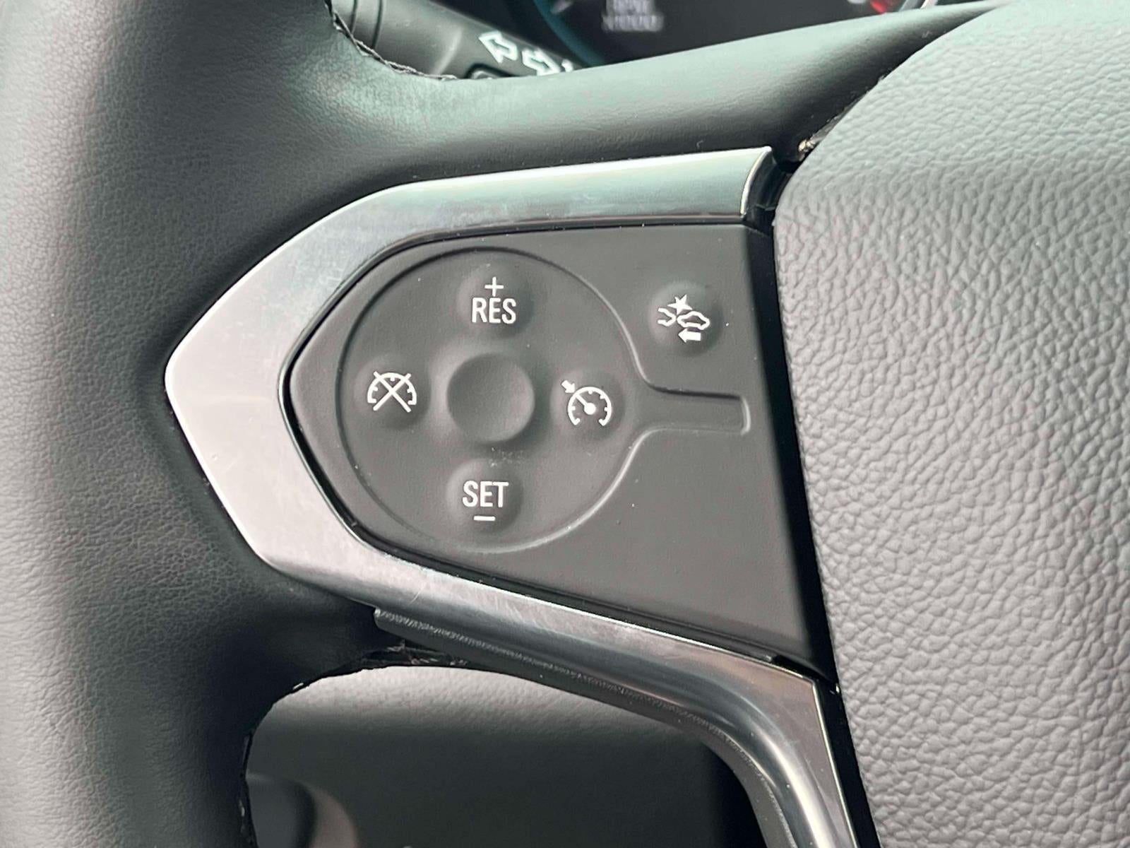 2023 Chevrolet Traverse FWD LT Cloth