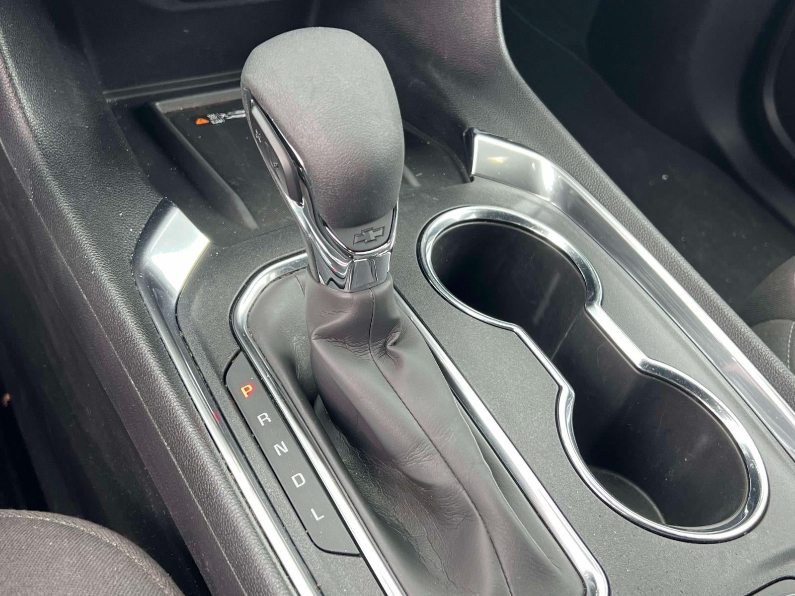 2023 Chevrolet Traverse FWD LT Cloth