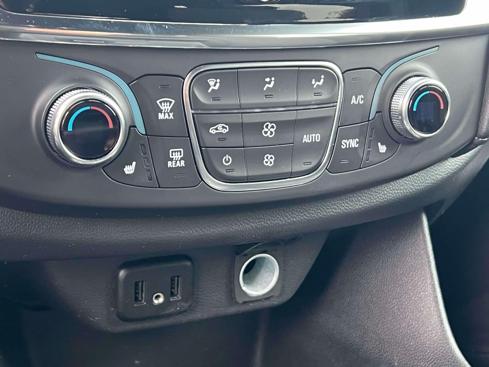 2023 Chevrolet Traverse FWD LT Cloth