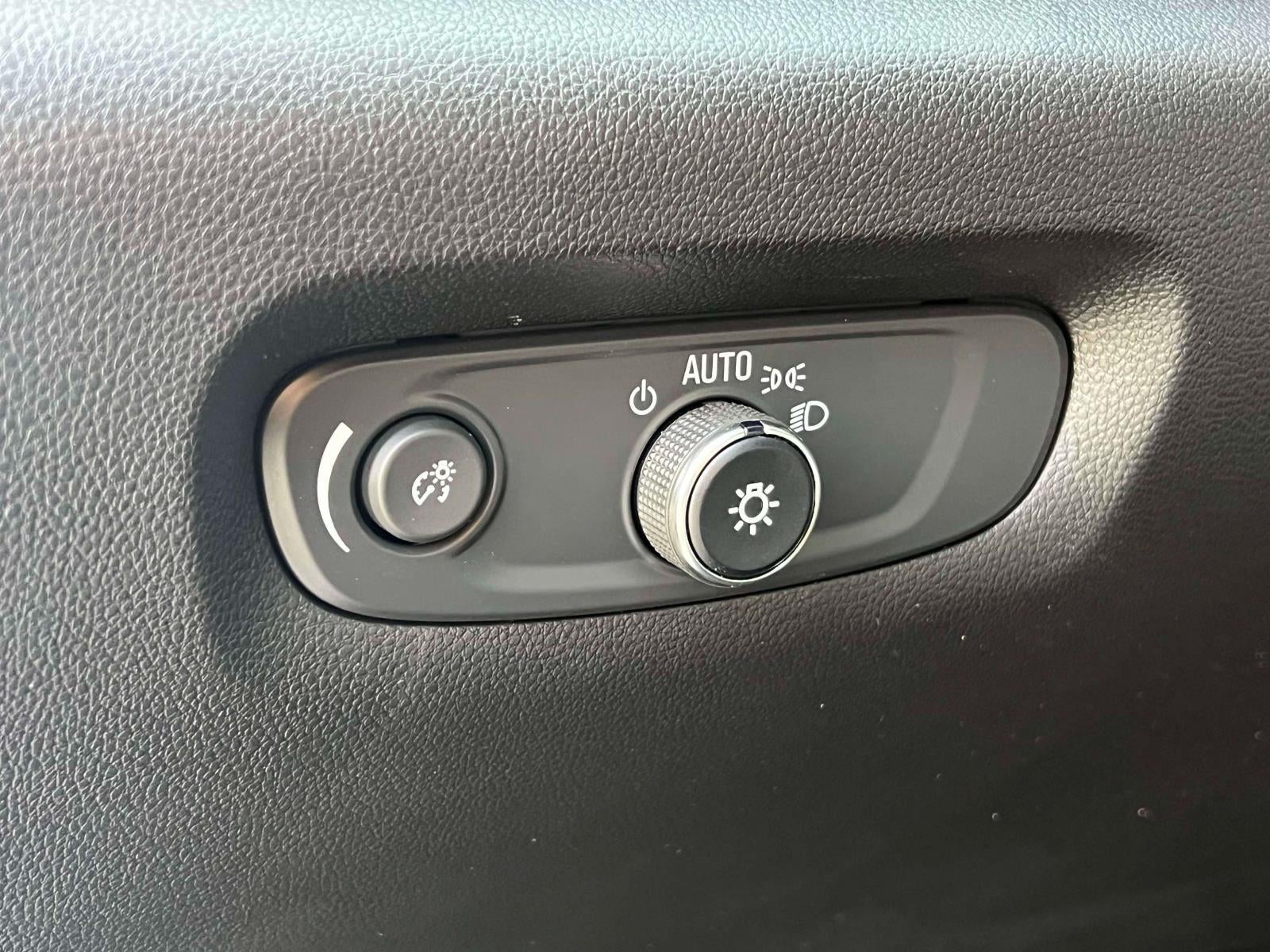 2024 Chevrolet Traverse Limited AWD LT Cloth