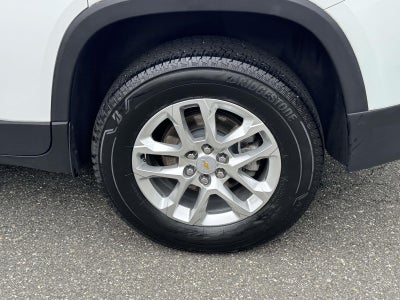 2023 Chevrolet Traverse AWD LS