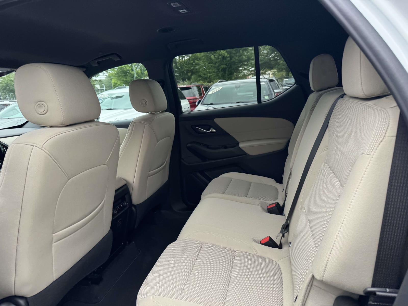 2023 Chevrolet Traverse AWD LS