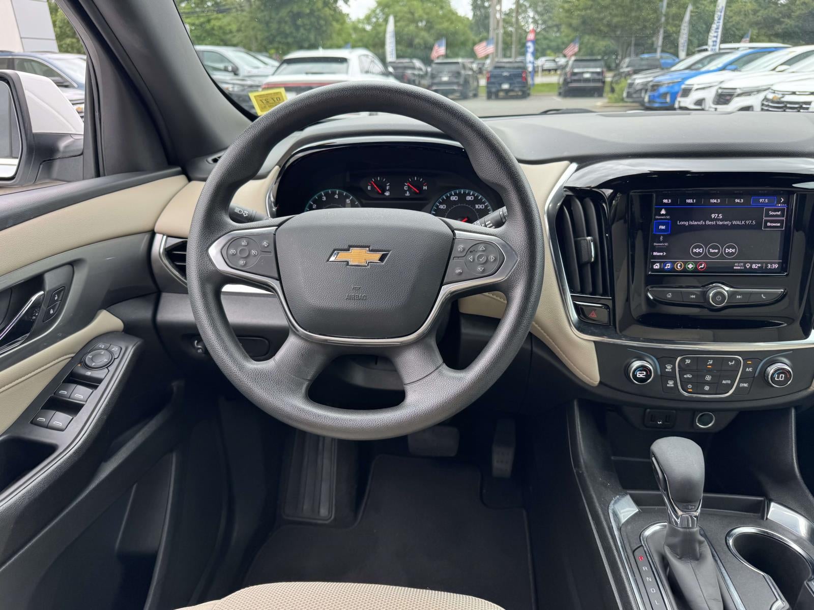 2023 Chevrolet Traverse AWD LS