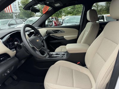 2023 Chevrolet Traverse AWD LS