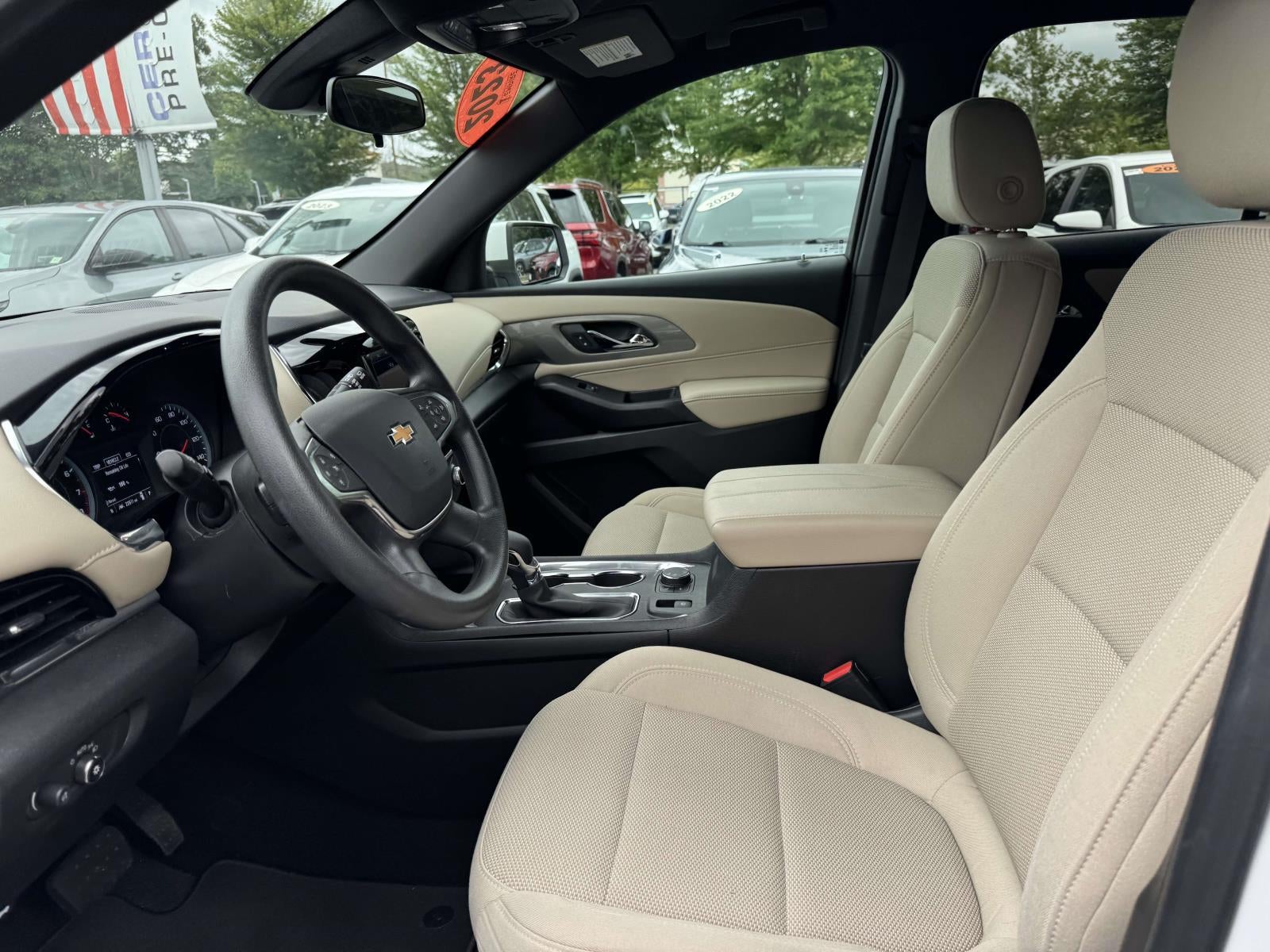 2023 Chevrolet Traverse AWD LS