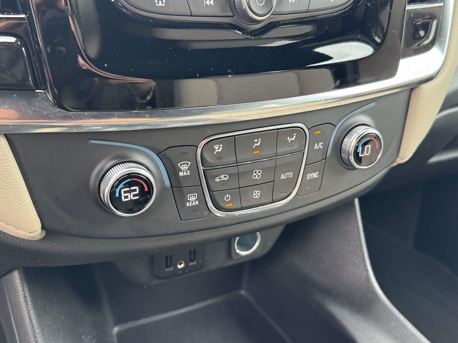 2023 Chevrolet Traverse AWD LS