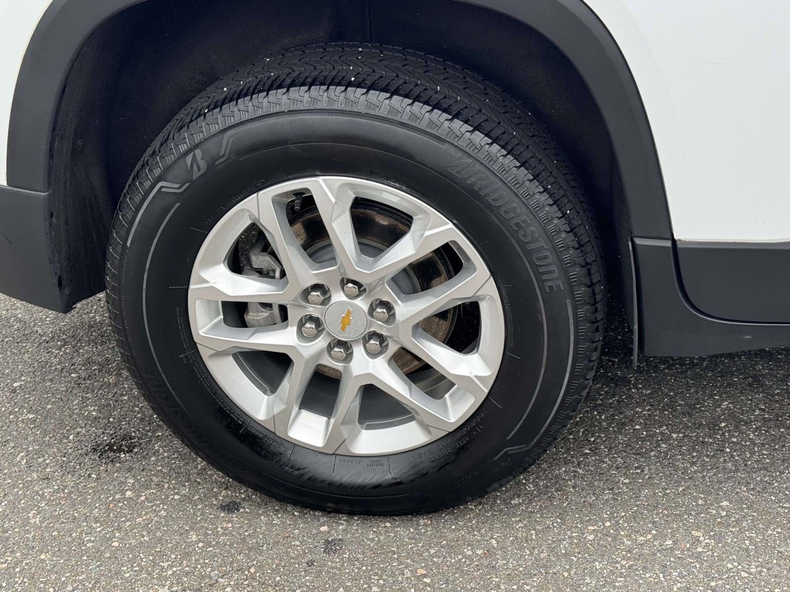 2023 Chevrolet Traverse AWD LS