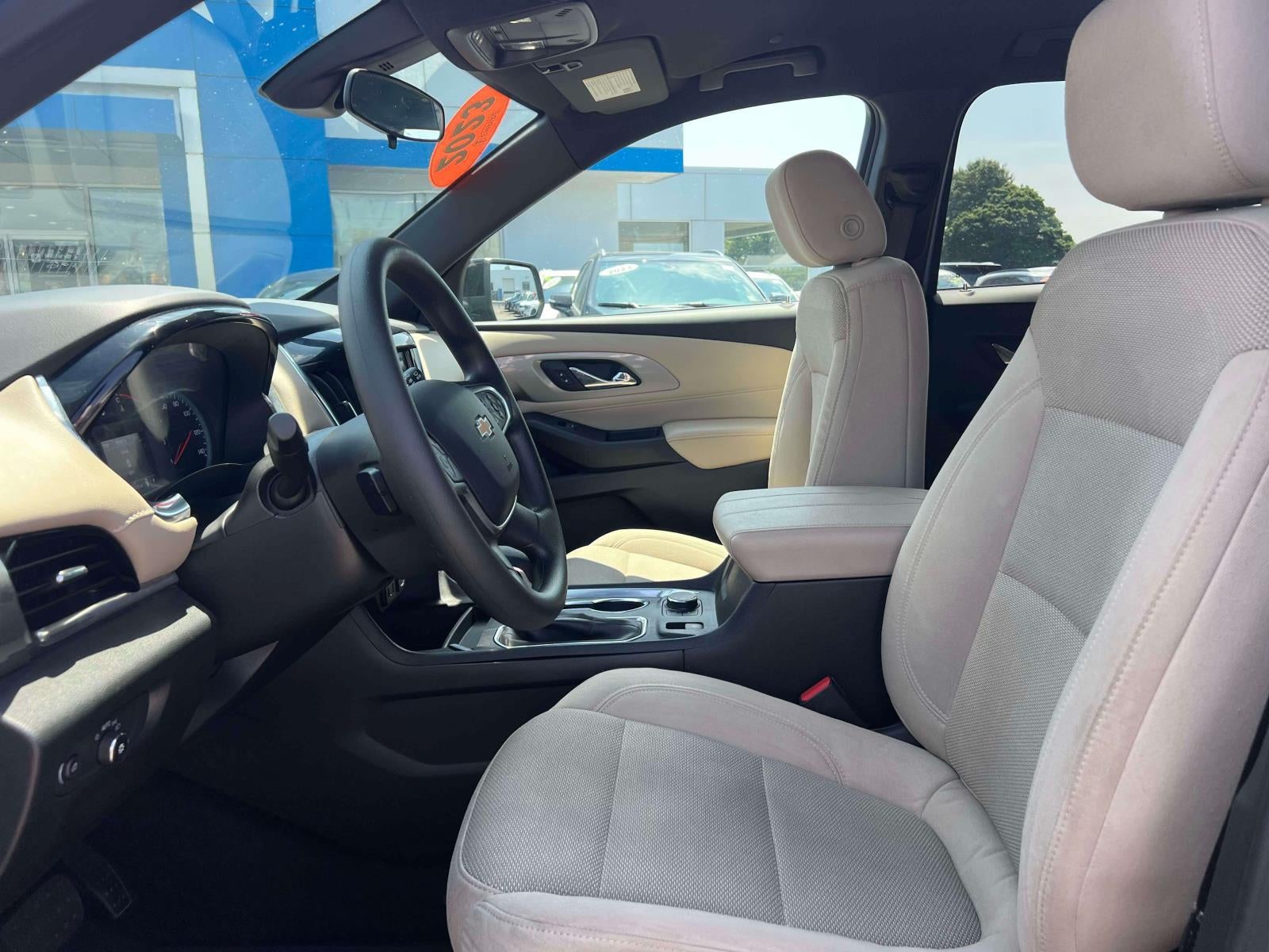 2023 Chevrolet Traverse AWD LS