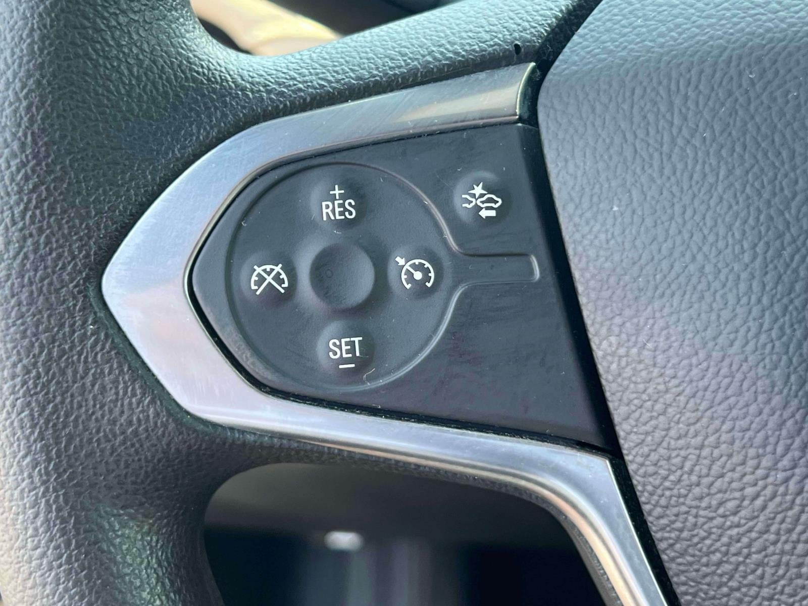 2023 Chevrolet Traverse AWD LS