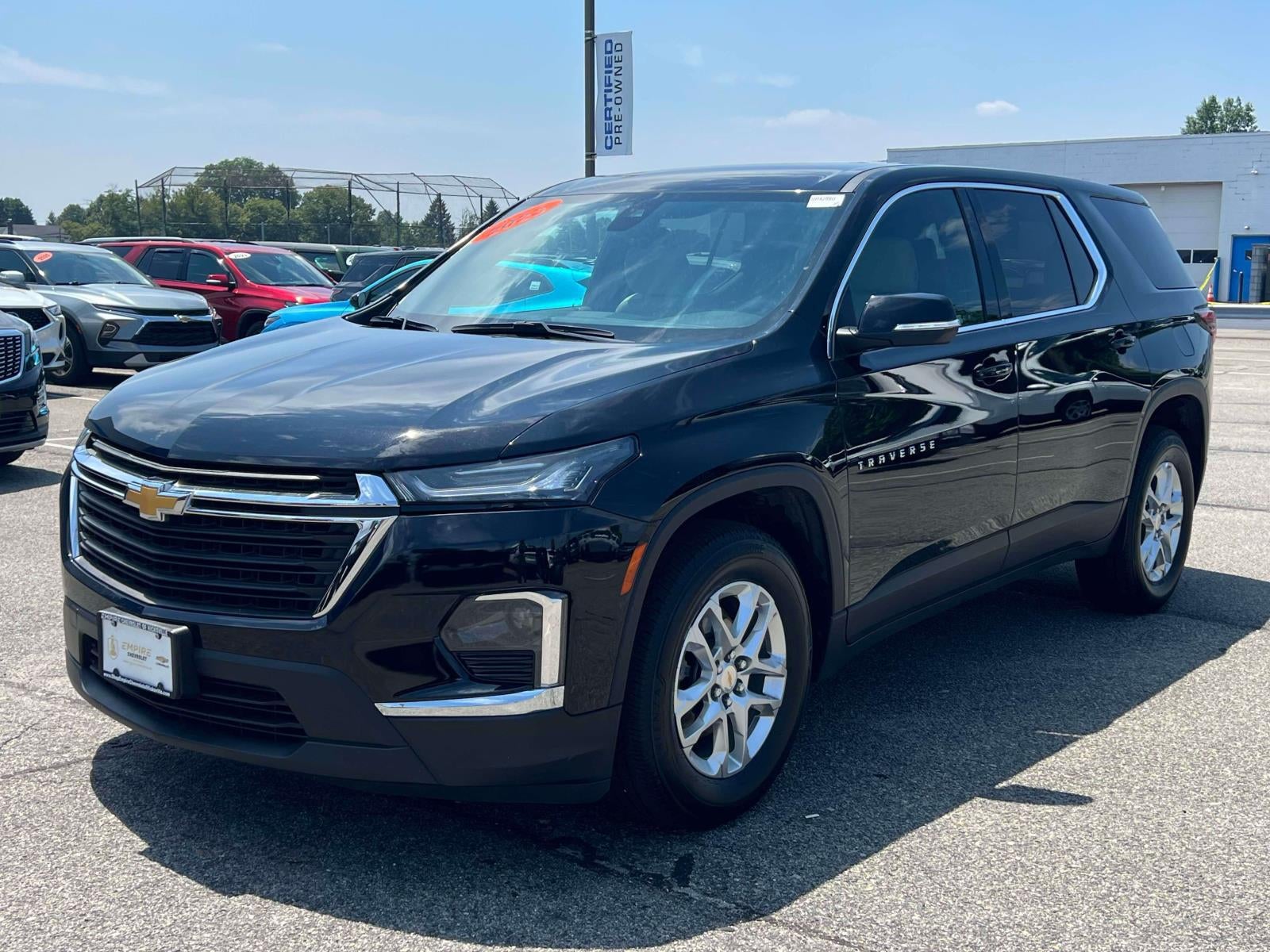 2023 Chevrolet Traverse AWD LS