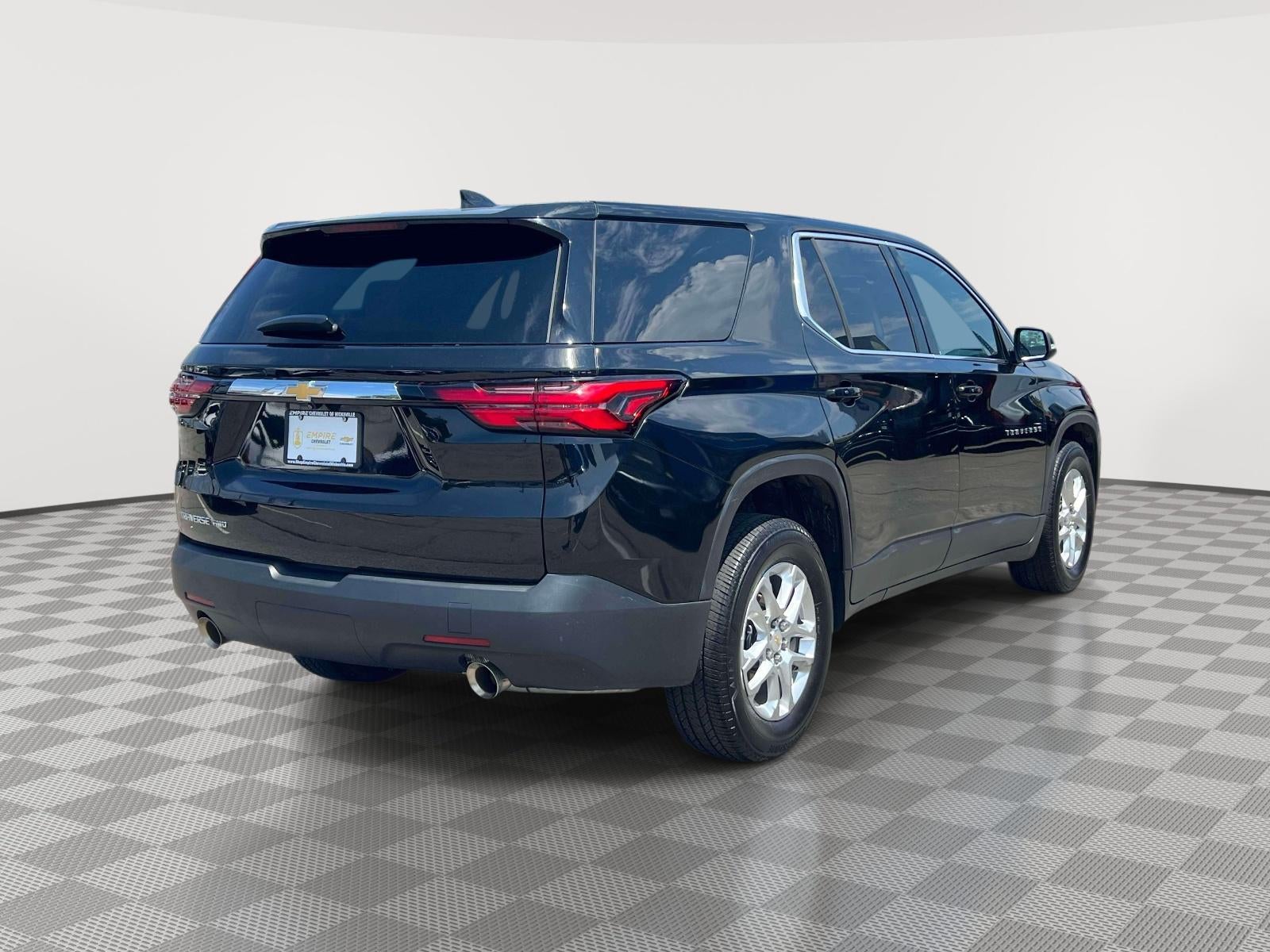 2023 Chevrolet Traverse AWD LS
