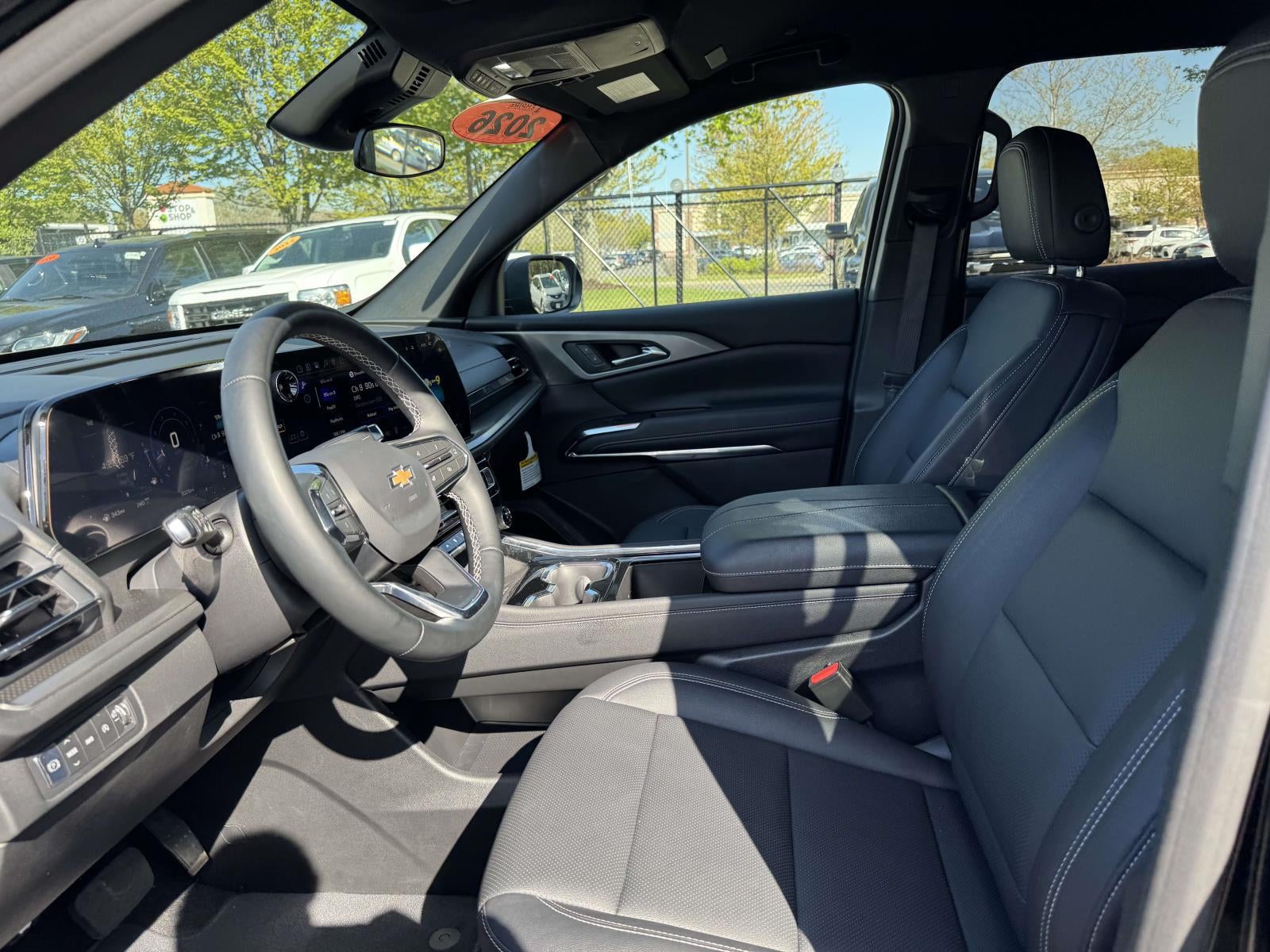 2026 Chevrolet Traverse AWD LT