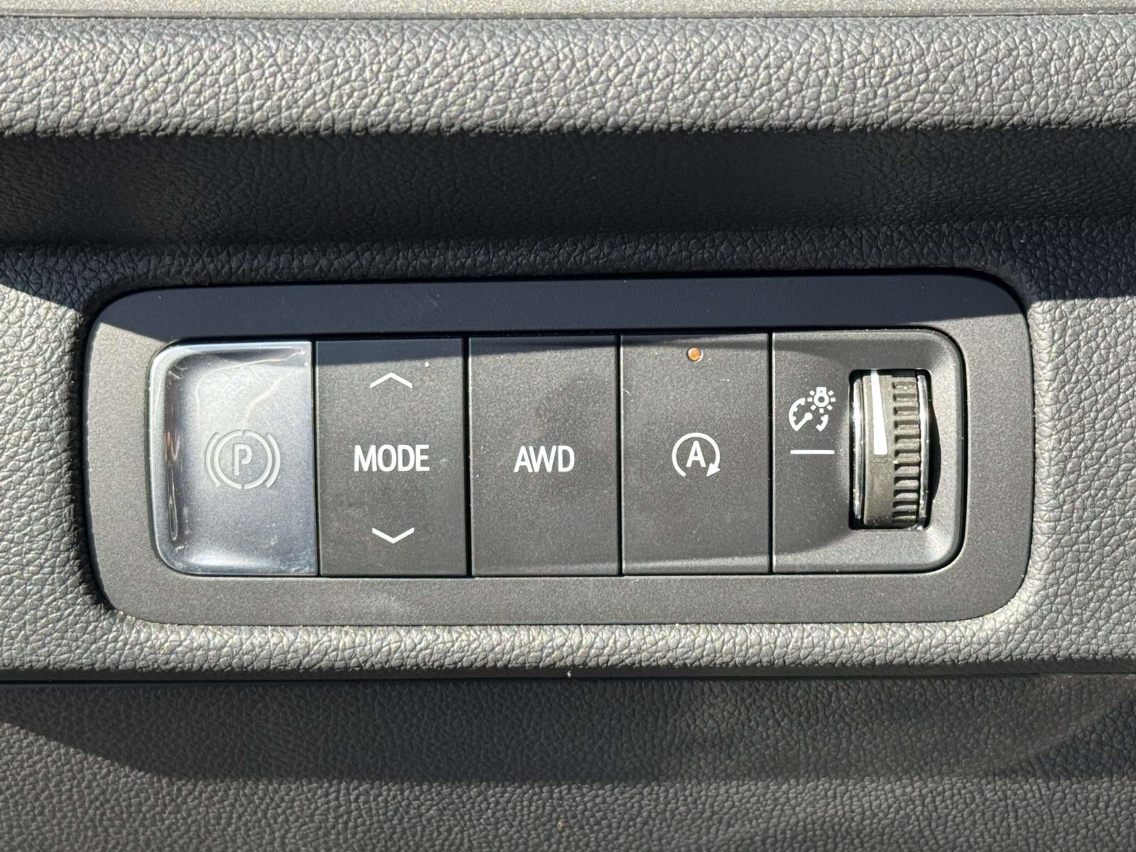 2026 Chevrolet Traverse AWD LT