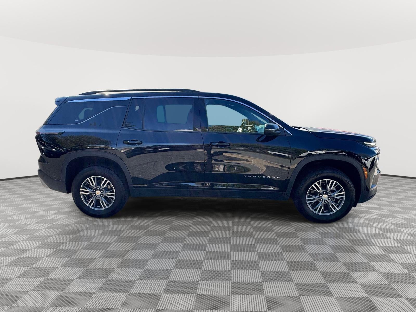 2026 Chevrolet Traverse AWD LT