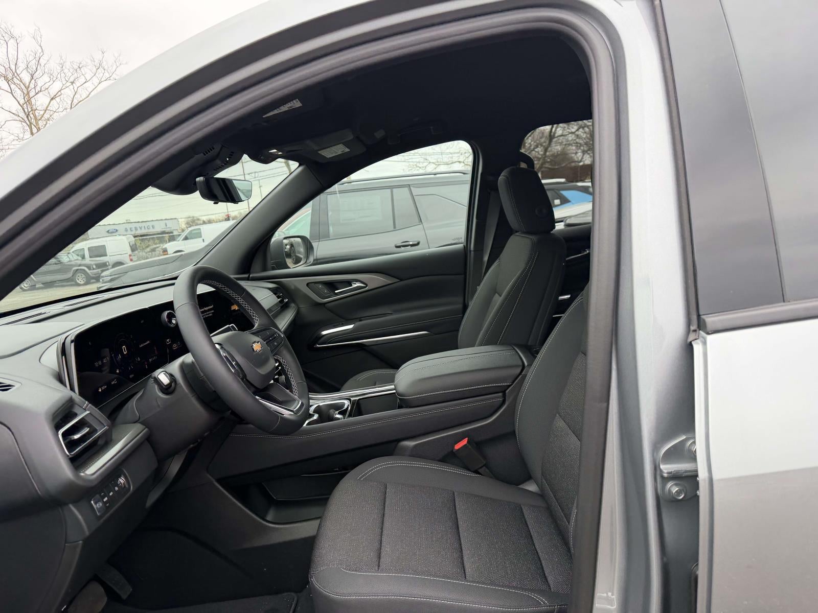 2026 Chevrolet Traverse AWD LT