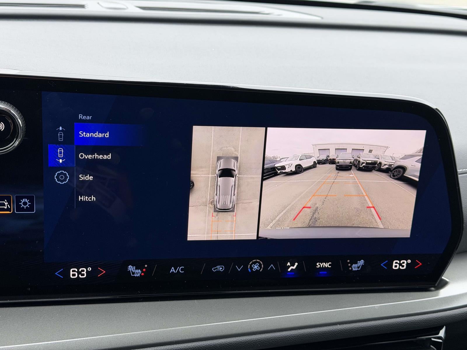 2026 Chevrolet Traverse AWD LT