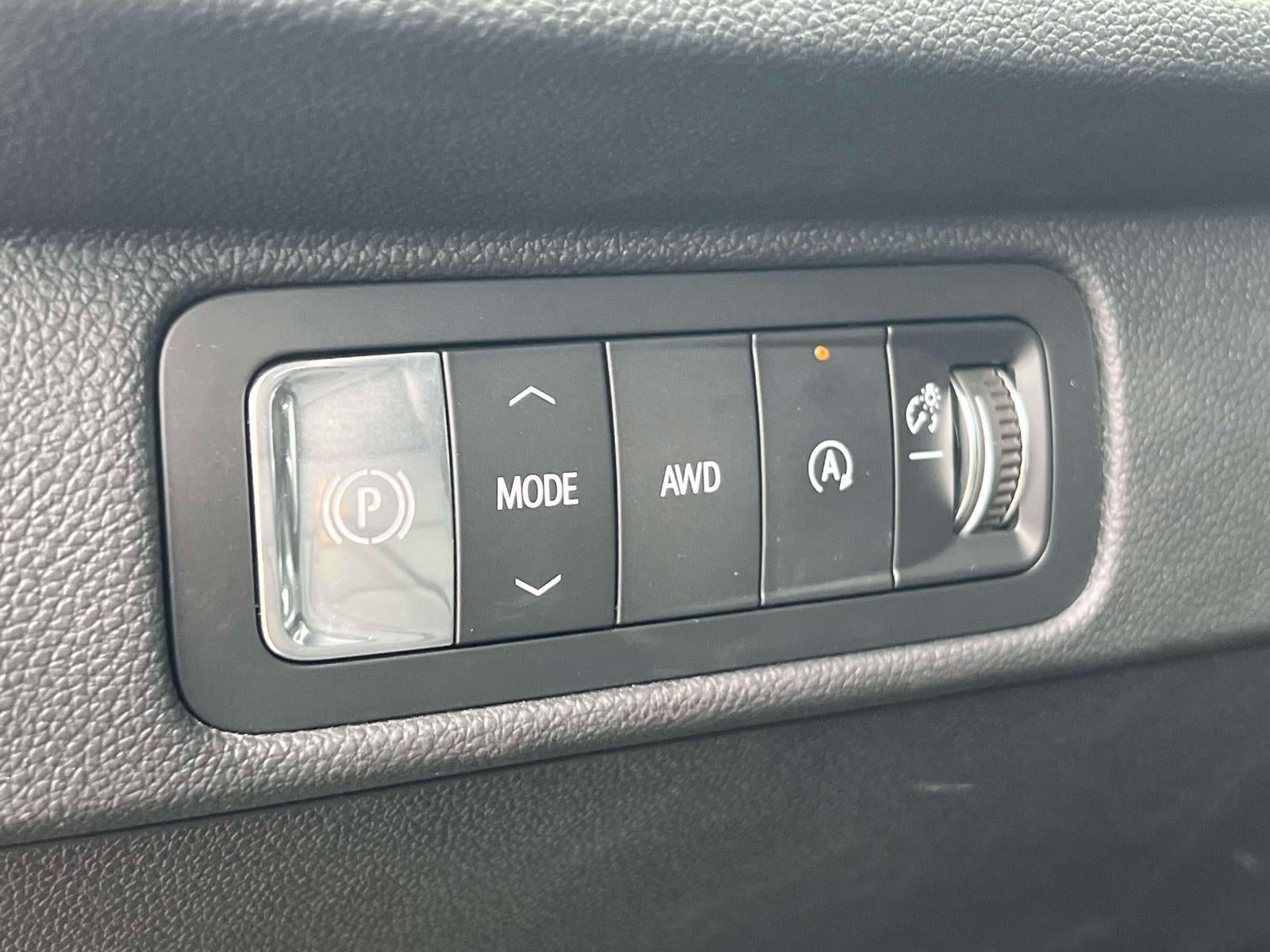 2026 Chevrolet Traverse AWD LT
