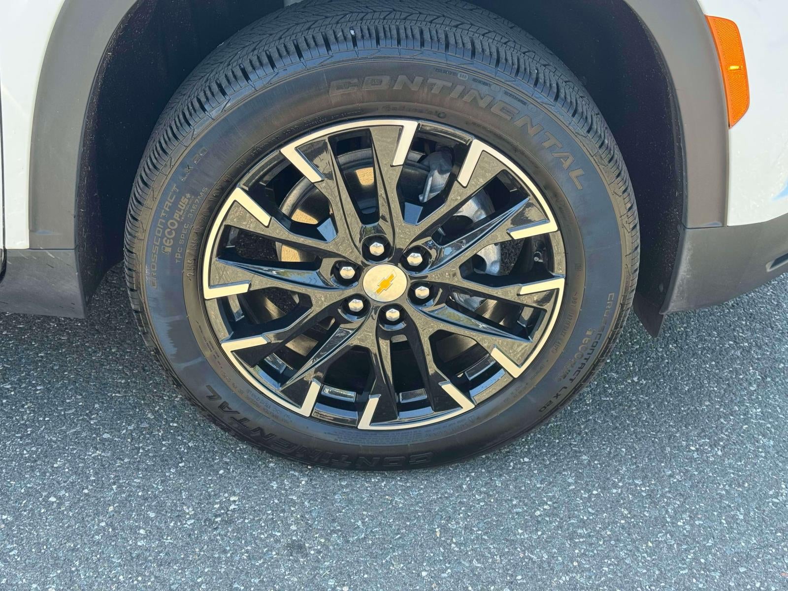 2026 Chevrolet Traverse AWD LT