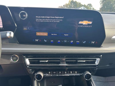 2027 Chevrolet Traverse AWD LT