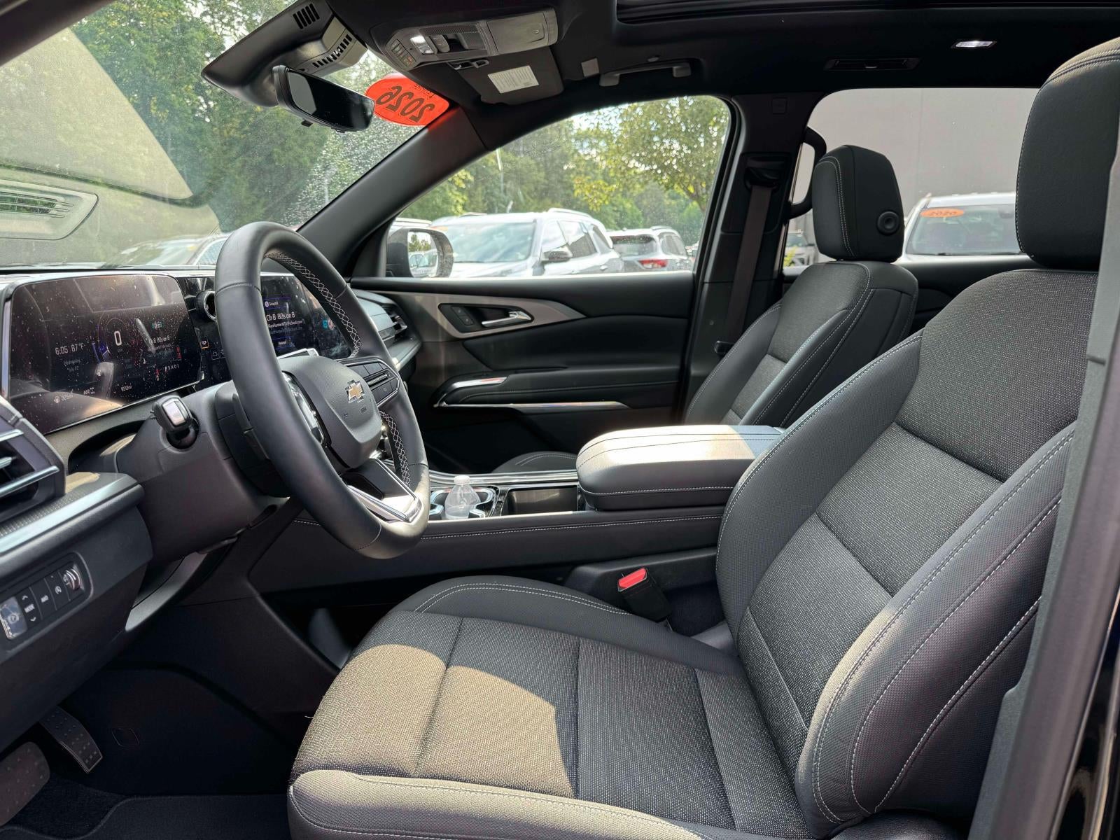 2026 Chevrolet Traverse AWD LT