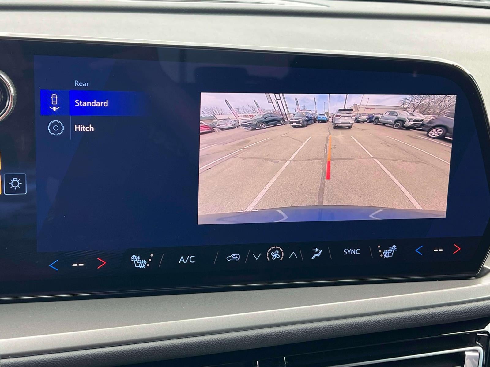 2026 Chevrolet Traverse AWD LT