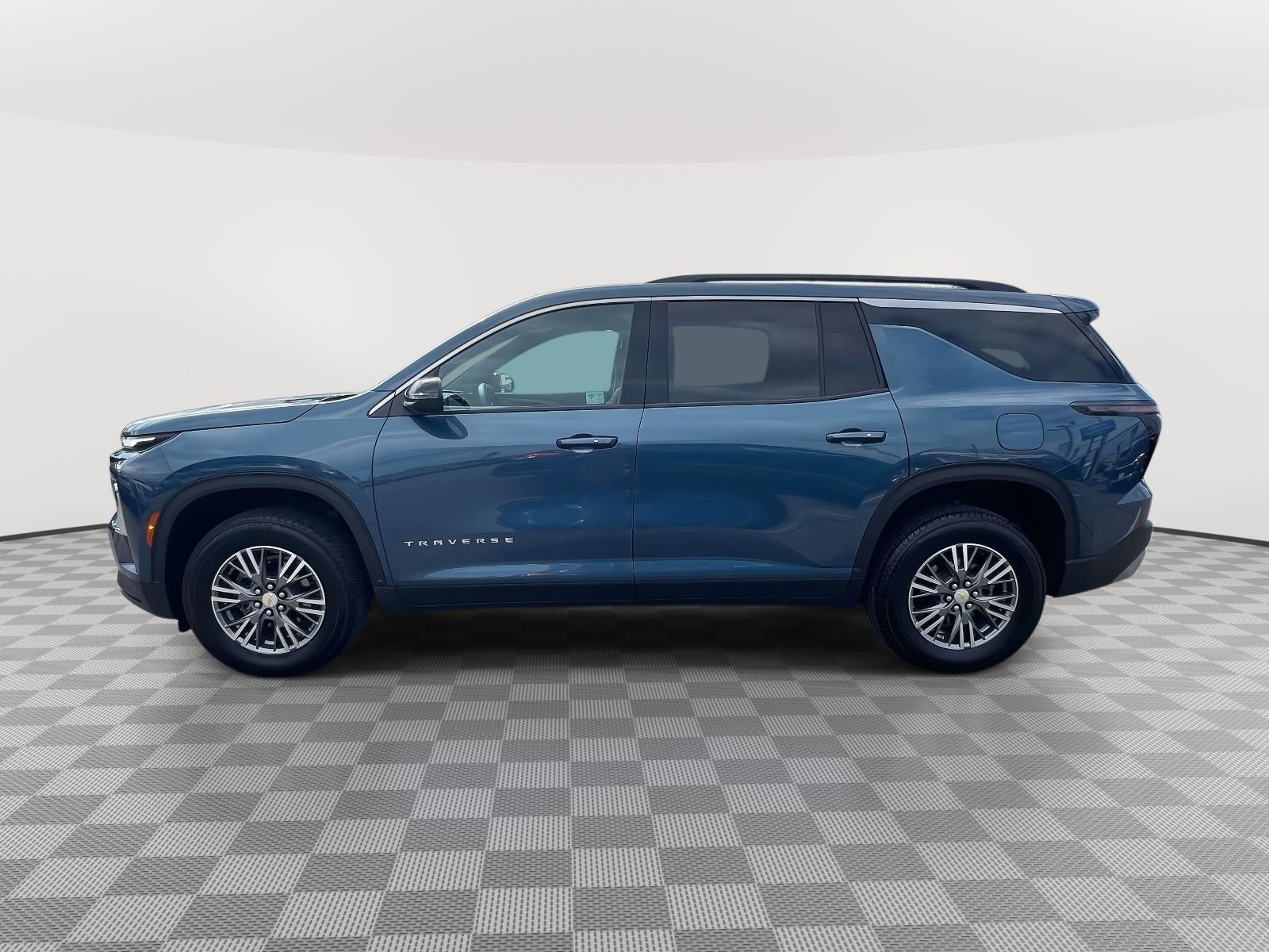 2026 Chevrolet Traverse AWD LT