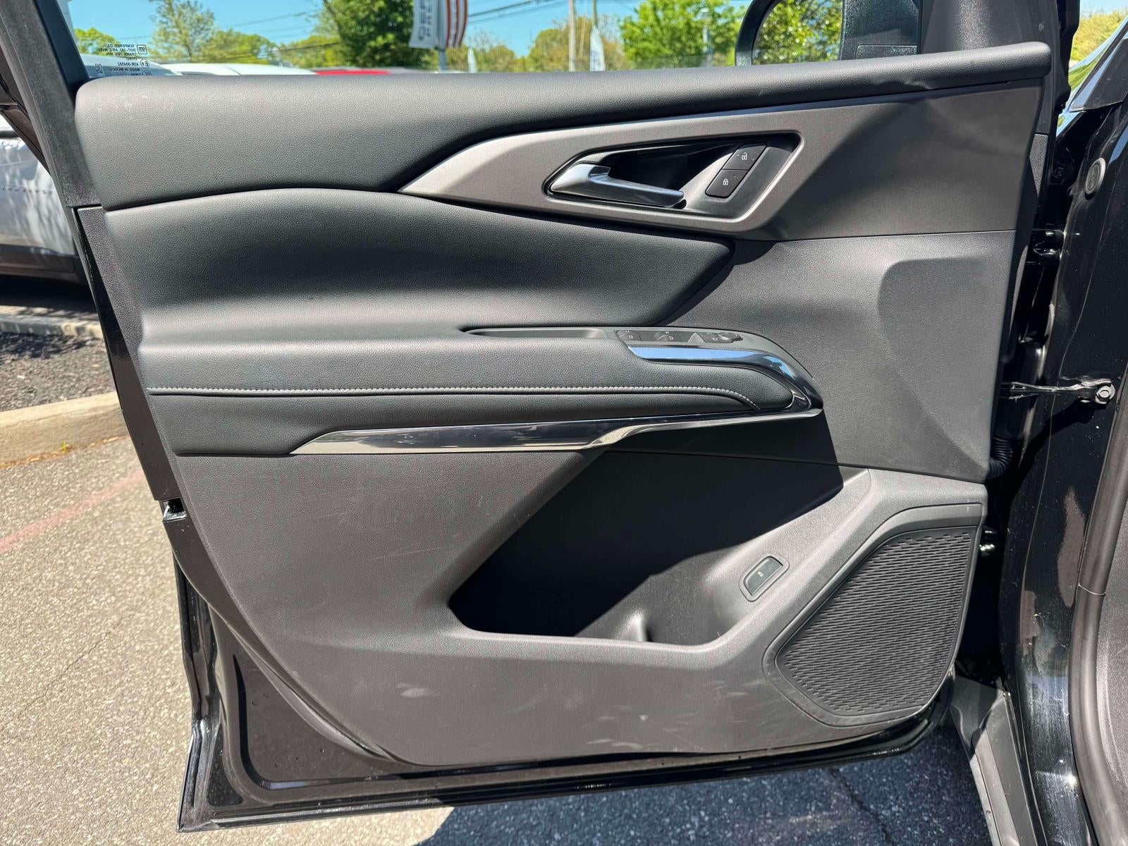 2026 Chevrolet Traverse AWD LT