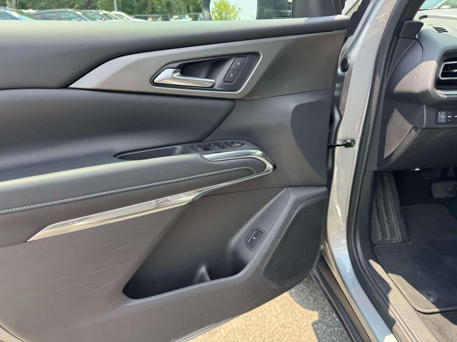 2026 Chevrolet Traverse AWD LT