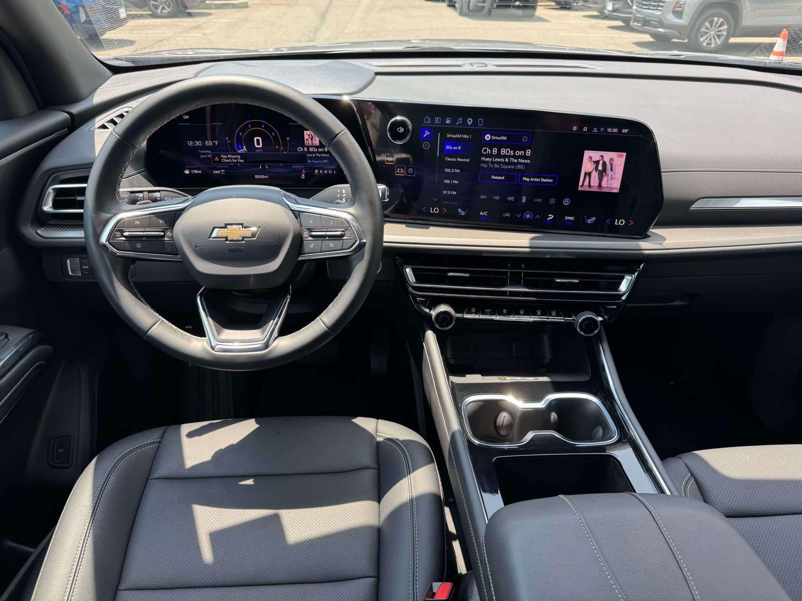 2026 Chevrolet Traverse AWD LT