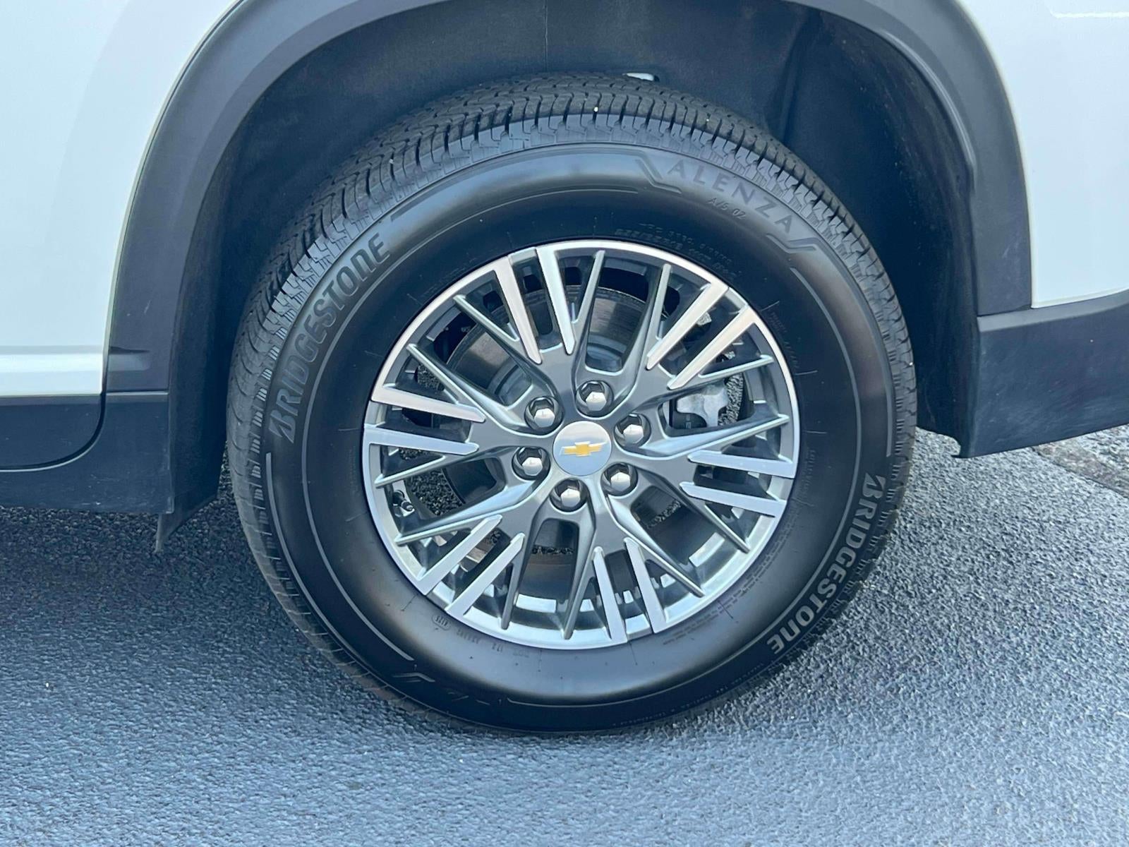2026 Chevrolet Traverse AWD LT