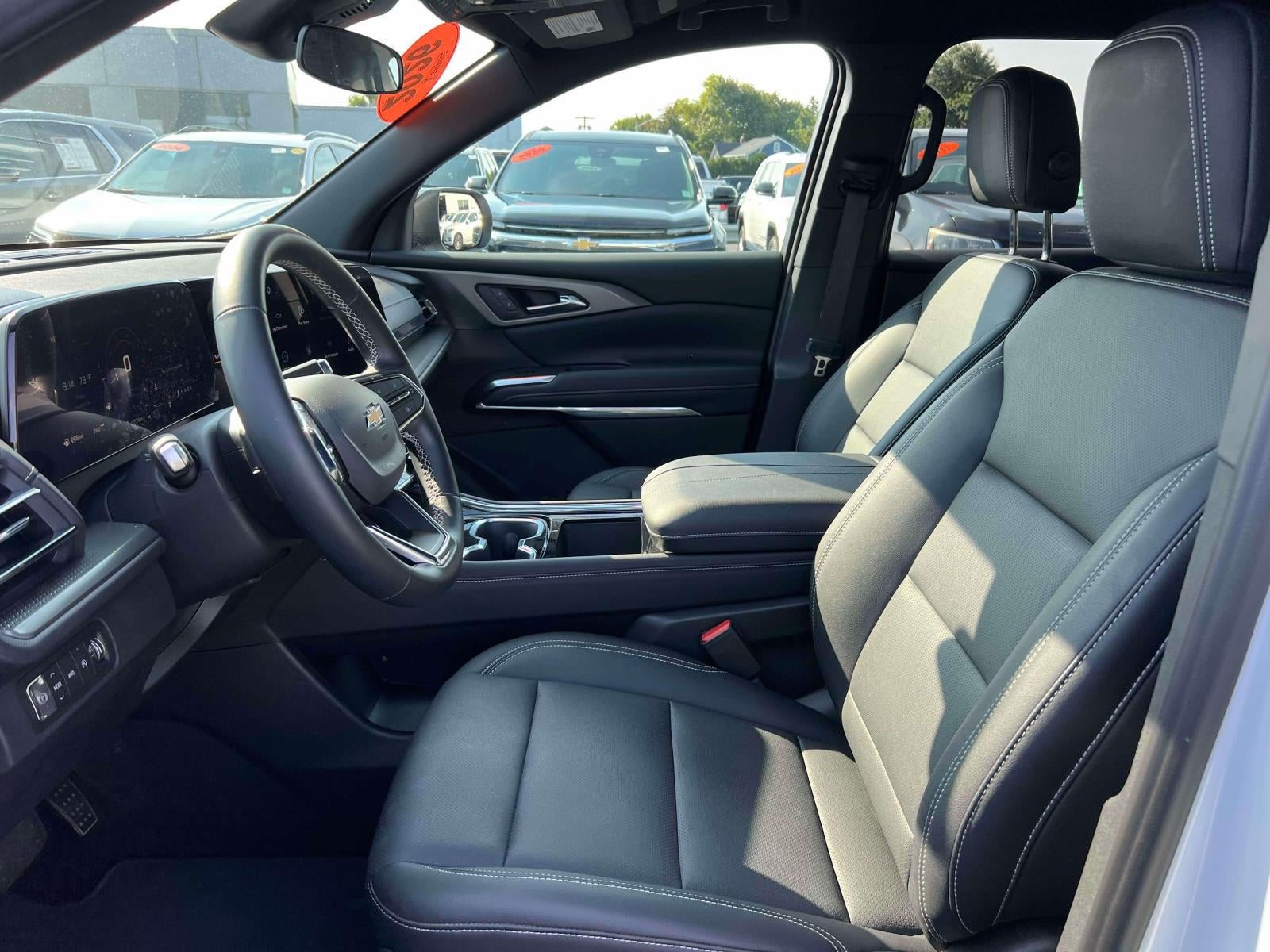 2026 Chevrolet Traverse AWD LT