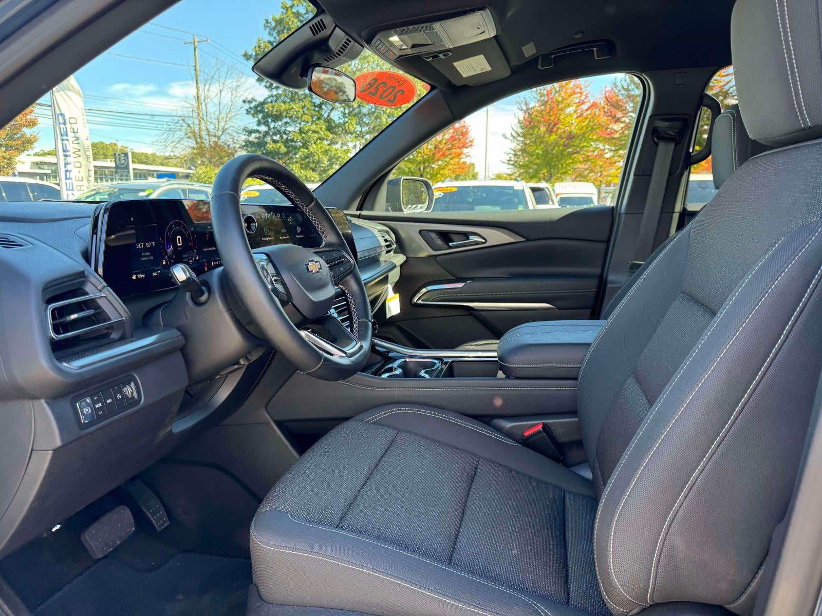 2026 Chevrolet Traverse AWD LT