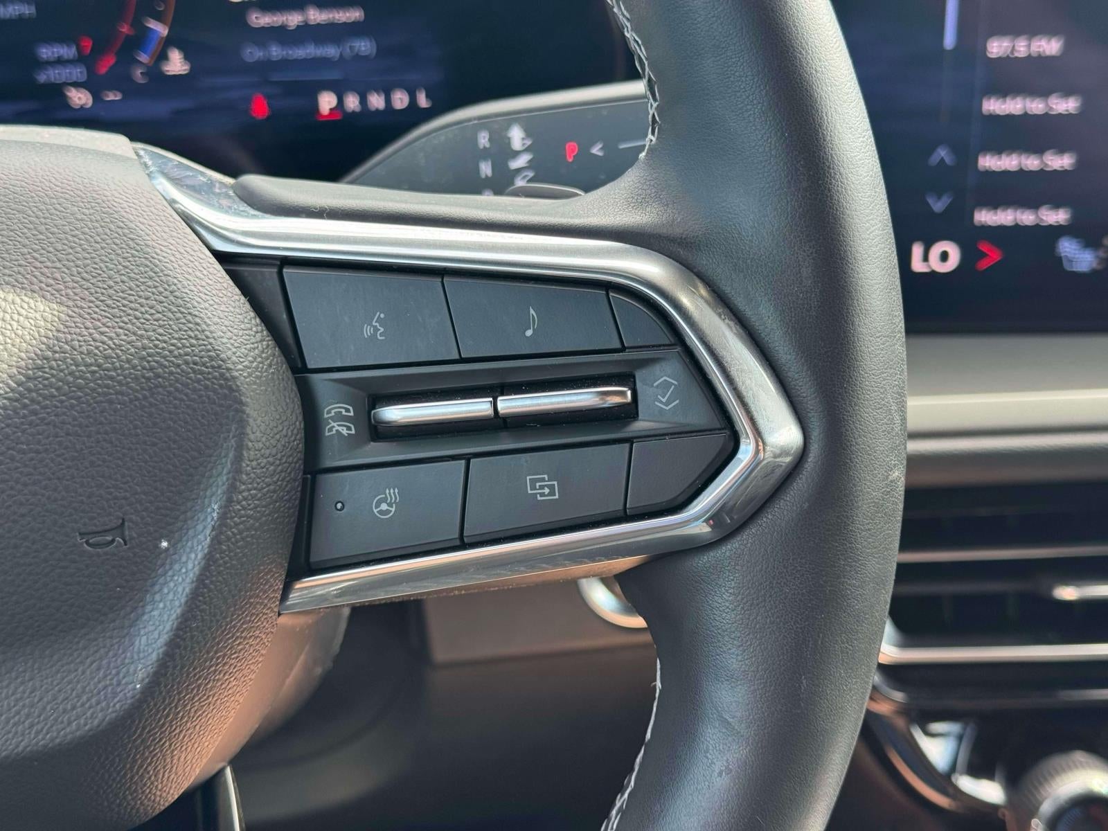 2024 Chevrolet Traverse AWD LT