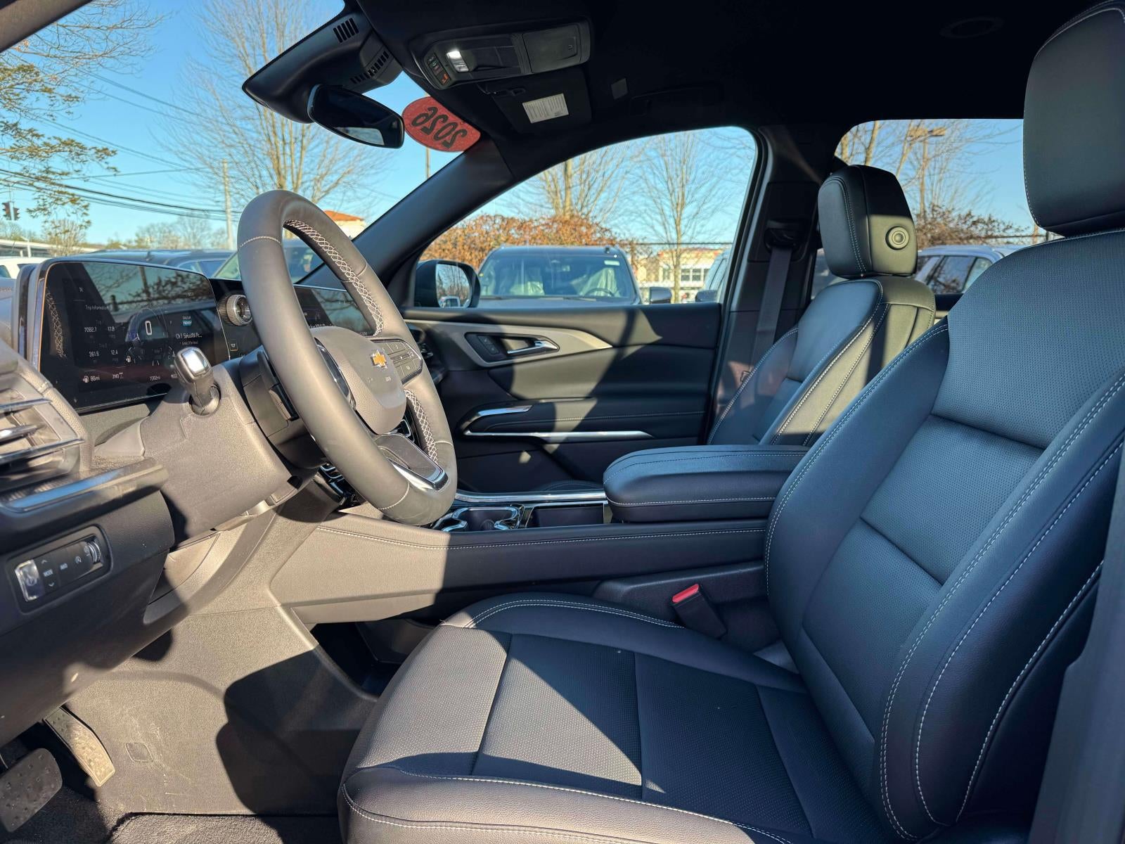 2026 Chevrolet Traverse AWD LT