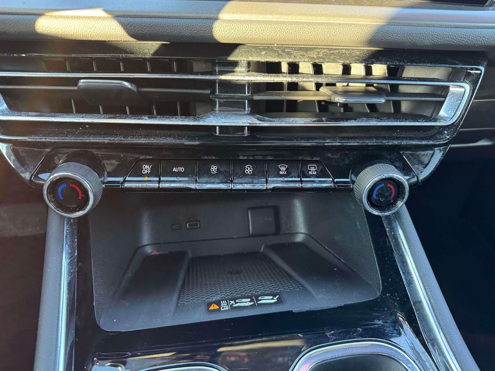 2026 Chevrolet Traverse AWD LT